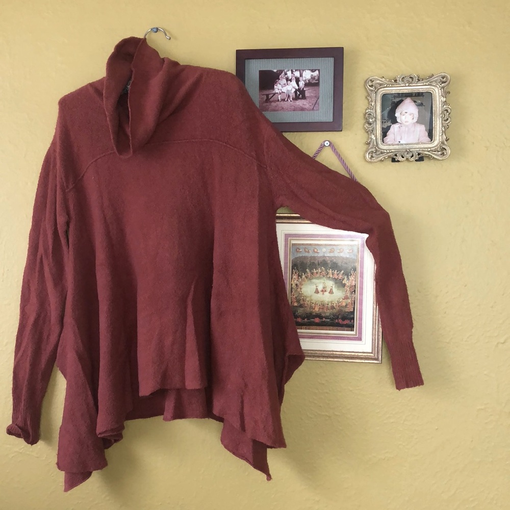 Free People cowl neck rust sweater size Small